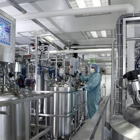 Pharmaceutical batch cooling